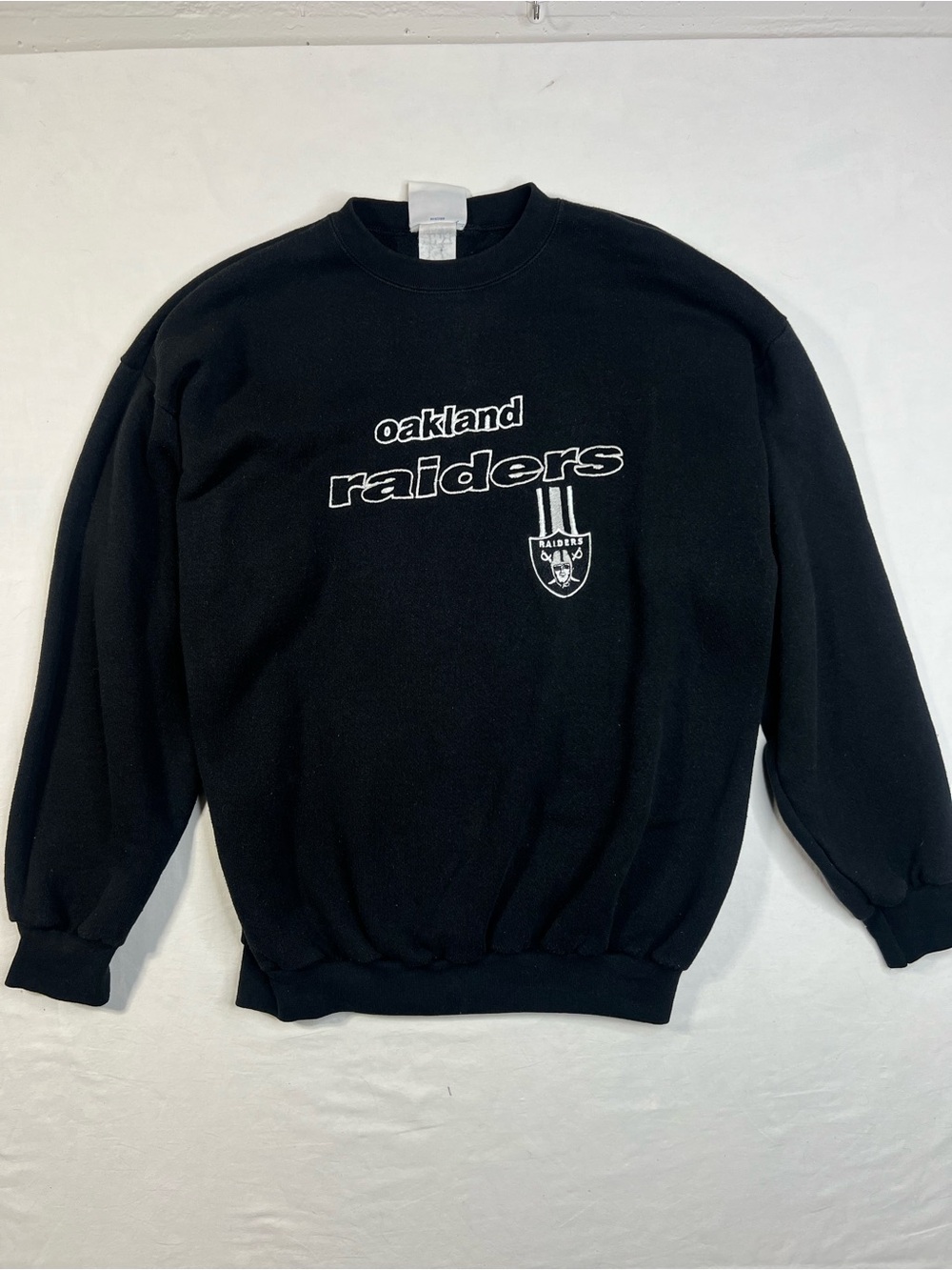 Vintage Black Oakland Raiders Embroidered Crewneck Logo Athletic Sweatshirt